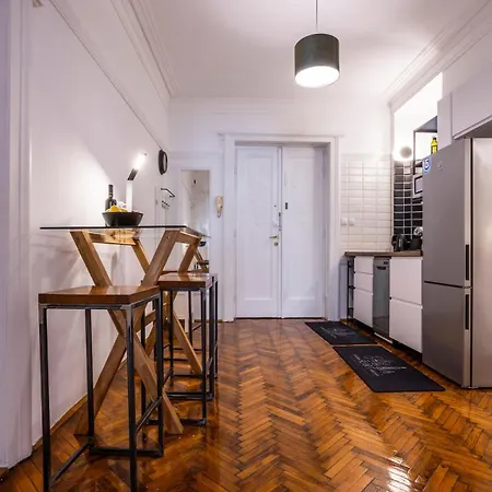 Elegant, Chique & Spacious Boho Loft * Belgrado