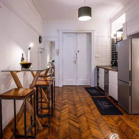 Elegant, Chique & Spacious Boho Loft Lejlighed Beograd