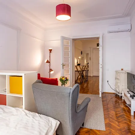 Elegant, Chique & Spacious Boho Loft Beograd