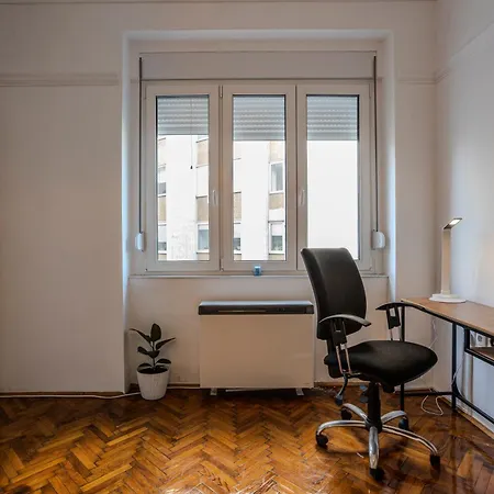 Elegant, Chique & Spacious Boho Loft Lejlighed *