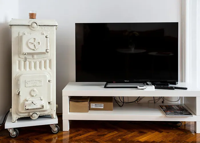 Apartament Elegant, Chique & Spacious Boho Loft Belgrad