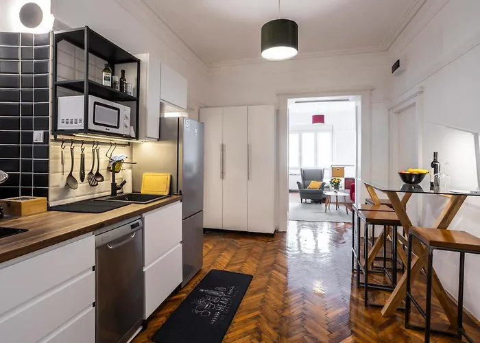 Elegant, Chique & Spacious Boho Loft ベオグラード