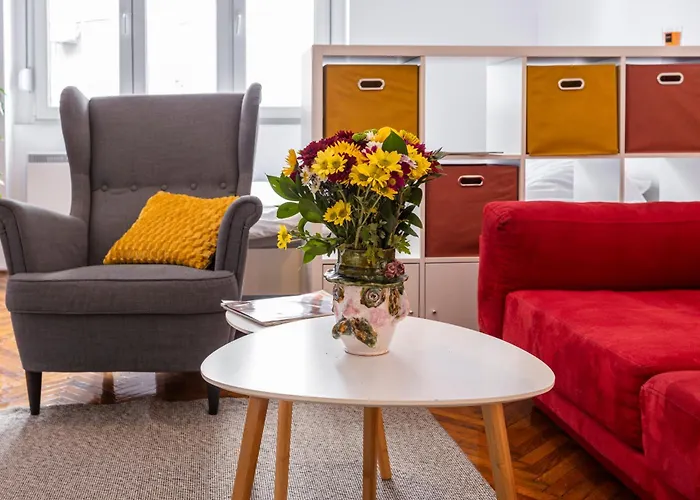 Elegant, Chique & Spacious Boho Loft