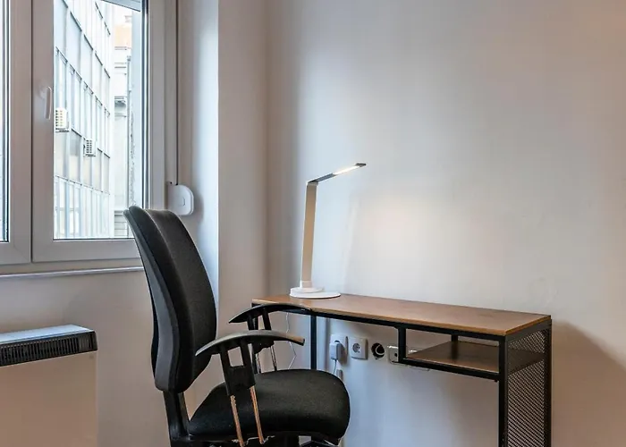 Apartament Elegant, Chique & Spacious Boho Loft Belgrad